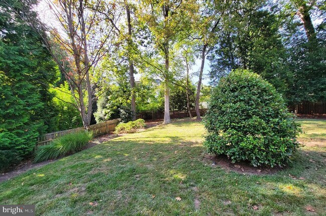 Building Photo - 1854 Valley Wood Rd