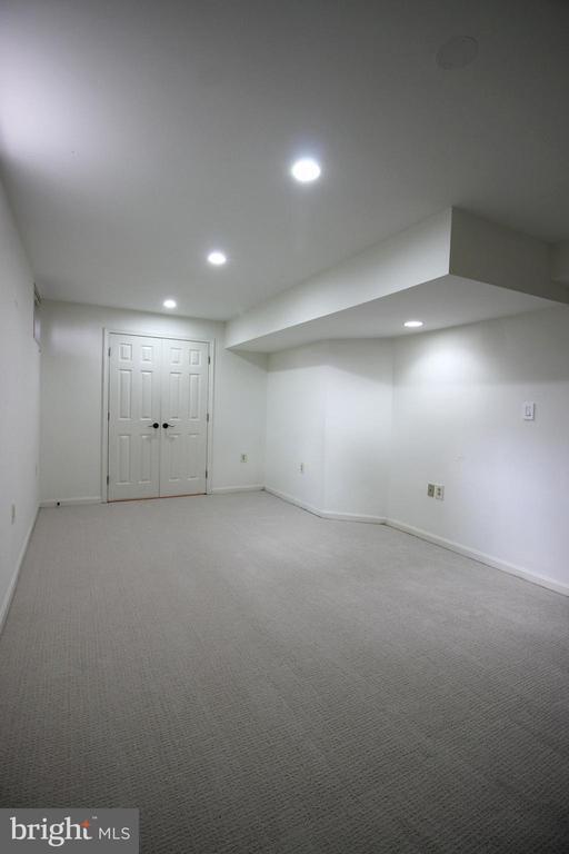 Building Photo - 14015 Wood Rock Way