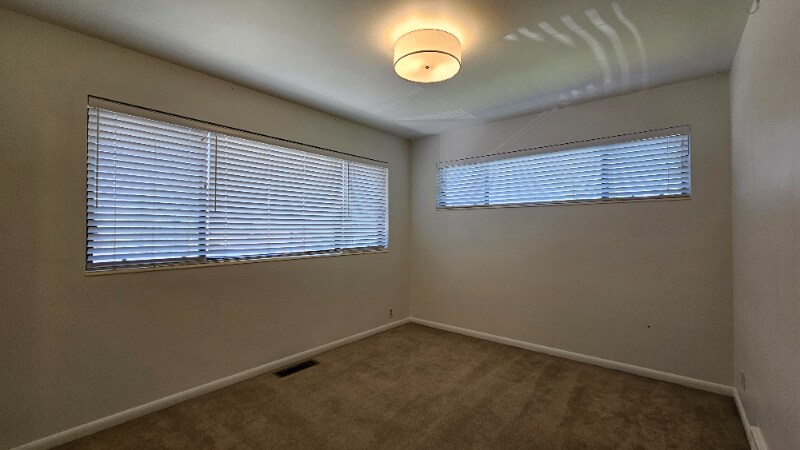 Building Photo - 728 W 800 S