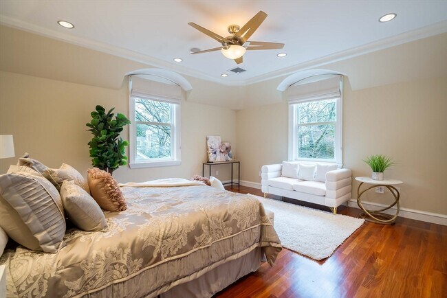 Building Photo - 16 Meriam St