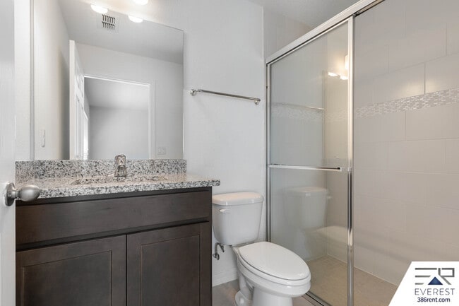 Building Photo - 6 Unison Ct