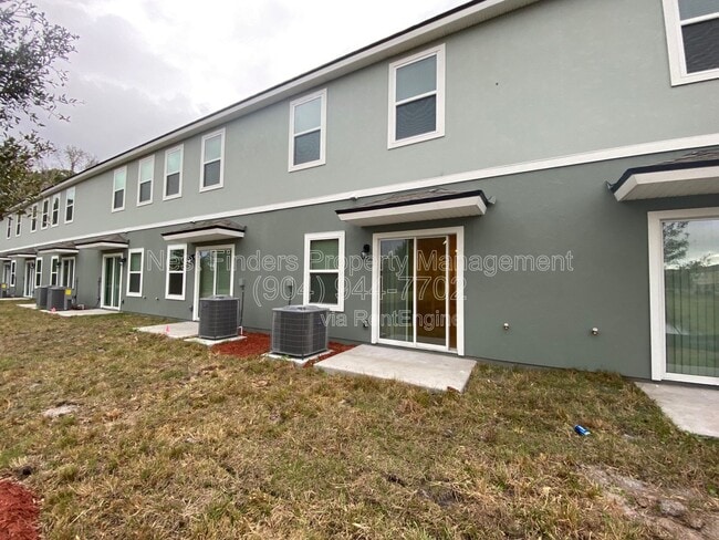 Building Photo - 9588 Star Dr