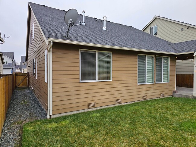 Building Photo - Smart Home Bliss For Rent in Yelm! | 25 Mi...