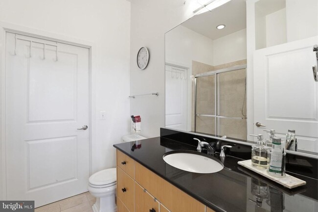 Building Photo - 520 John Carlyle St