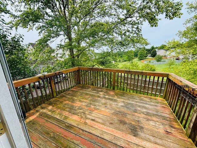 Building Photo - 3 Bedroom 2.5 Bath House