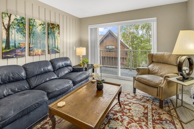 Building Photo - Downtown Anchorage One Bedroom One Bath (203)