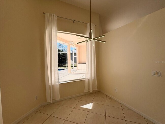 Building Photo - 731 Waterside Ct