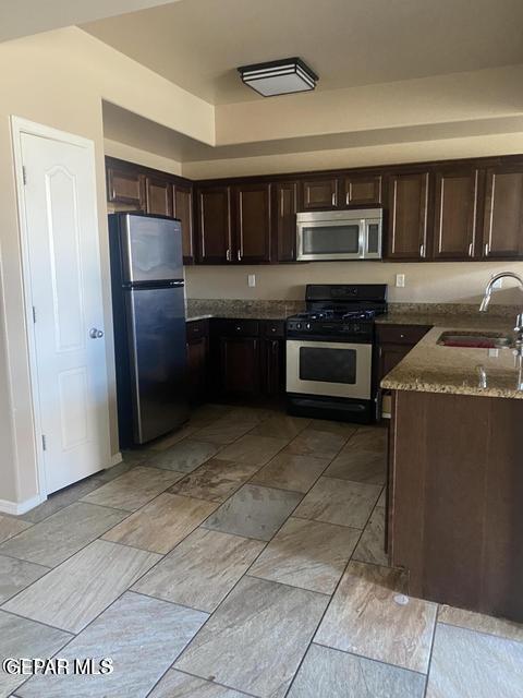 Building Photo - 7732 Maple Landing Court