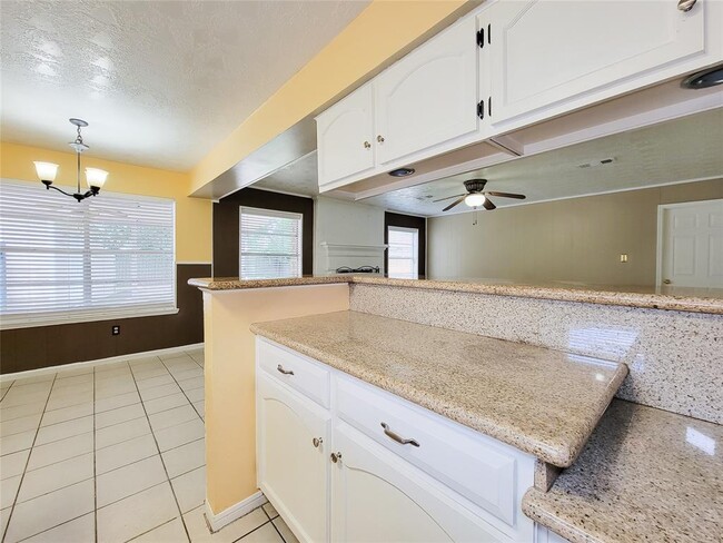 Building Photo - 16614 Cairnway Dr