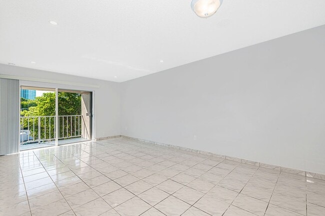 Building Photo - 7705 SW 86th St