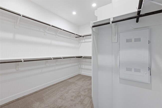 Building Photo - 11439 Bush Clover Dr