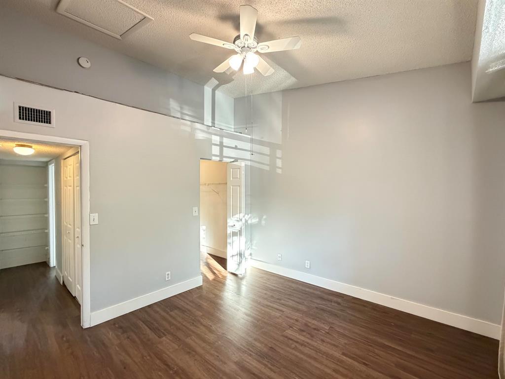 Building Photo - 921 Lyons Rd