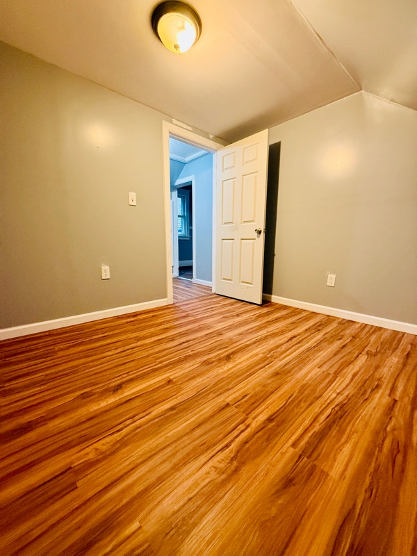 Building Photo - 88 Schutrum St