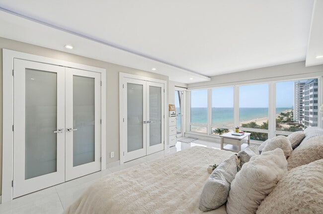 Building Photo - 4100 Galt Ocean Dr