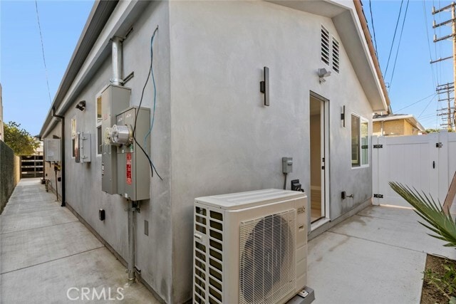 Building Photo - 545 Ivy St