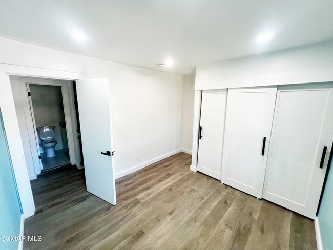 Building Photo - 1376 E Avenida De Los Arboles