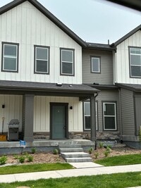 Building Photo - 3bed/3.5bath Townhouse in Downtown Superior - Available August!