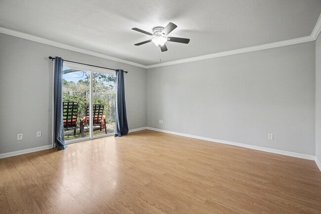 Building Photo - 16607 Neumann Dr