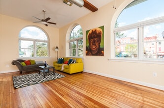 Building Photo - 313 S Broadway