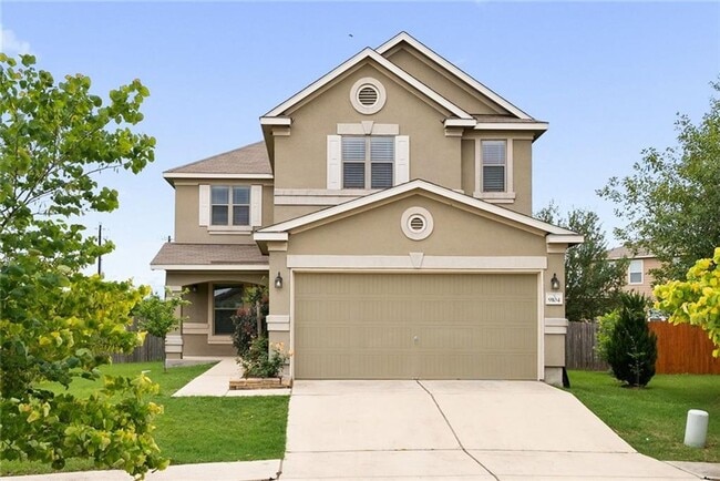 Building Photo - Beautifully remodeled gourmet kitchen with...