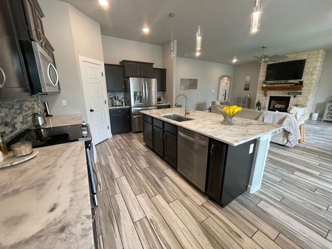 Building Photo - 7109 Diamond Dove Dr