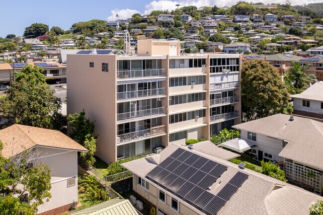 Primary Photo - Makiki Hillside