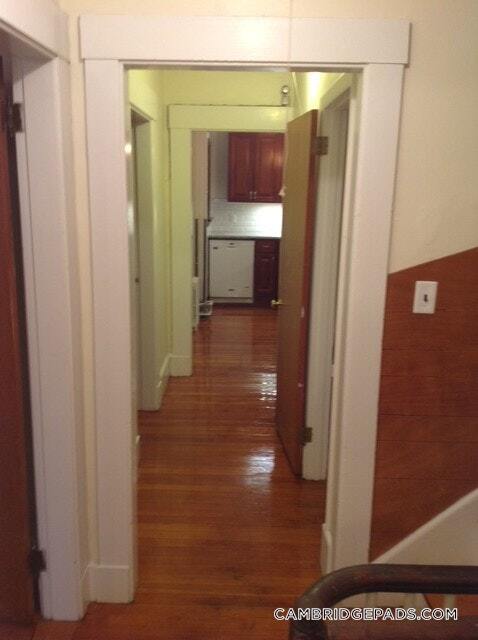 Building Photo - 26 Dover St