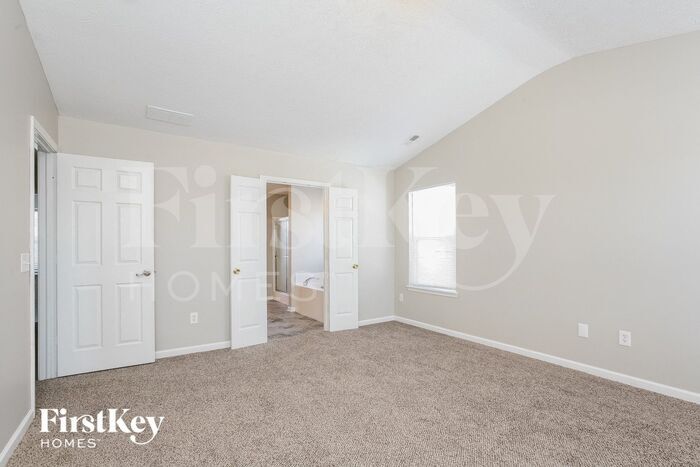 Building Photo - 4915 Birmingham Dr
