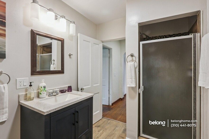 Building Photo - 522 Westminster Ave