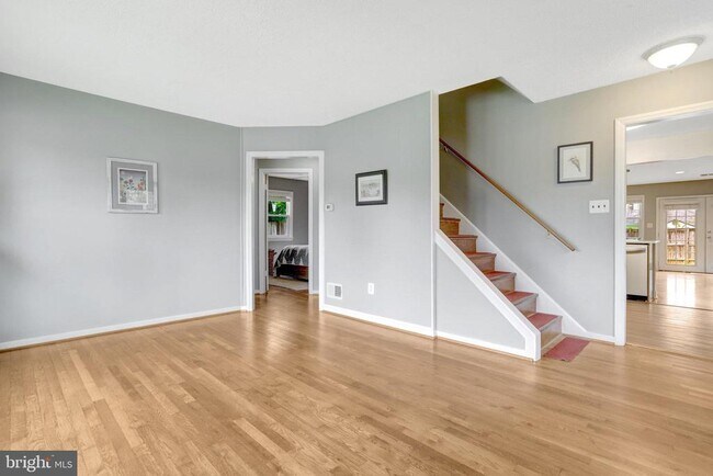 Building Photo - 6735 Williams Dr