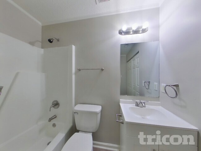 Building Photo - 6617 Flat Rock Dr