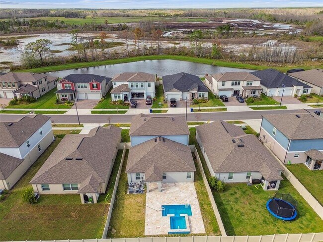 Building Photo - 8887 Little Bluestem Dr