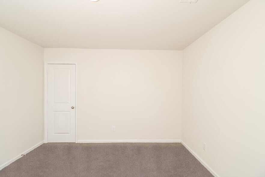 Building Photo - 1300 Gardner St