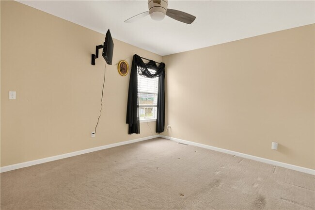 Building Photo - 2093 Mykola Rd