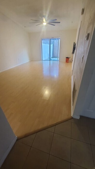 living room - 650 E Warren Ave