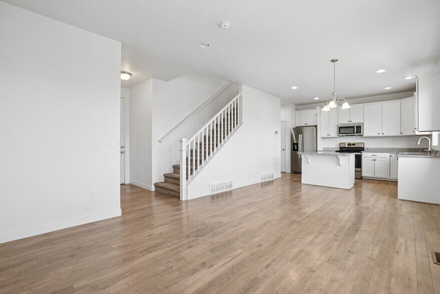 living, dining and kitchen all open flow - 3013 South Red Pine Drive