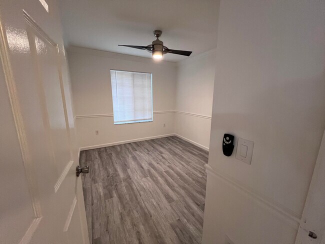 Building Photo - 4180 San Marino Blvd