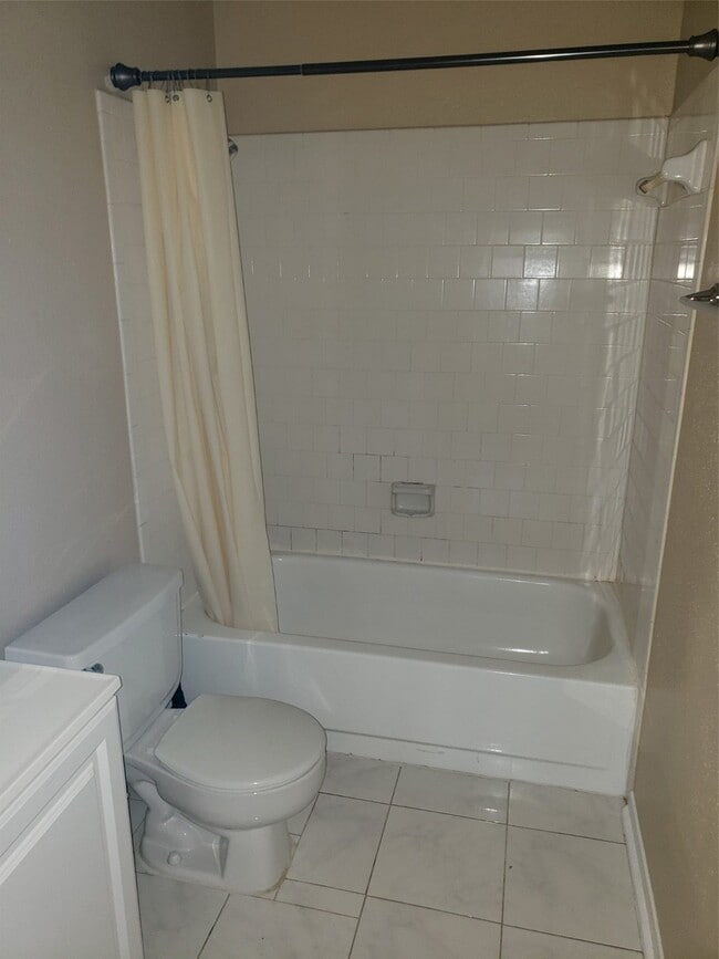 Building Photo - 11519 Highland Meadow Dr