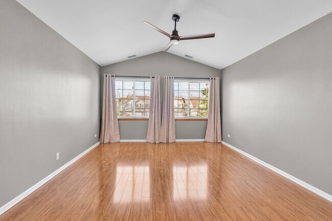 Building Photo - 239 Camel Bend Ct