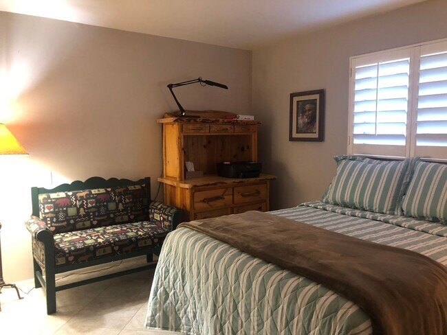 Building Photo - Amazing Golf Course Views in Leisure World a 45+ Active Adult Resort Community.  Available June t...