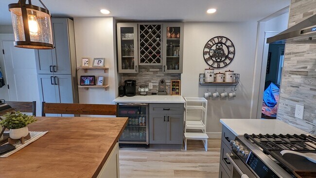 Building Photo - 76 Milk St