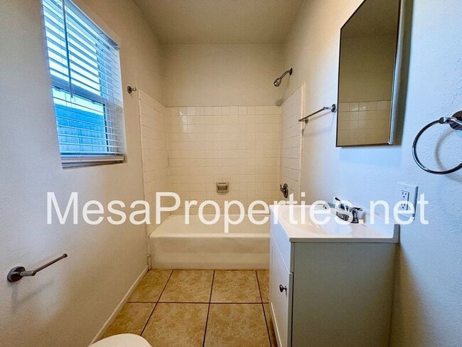 Building Photo - 26650 Josma Rd