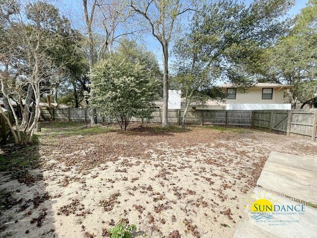 Building Photo - Spacious 4-Bedroom Home Minutes from Eglin AFB with a great home gym!