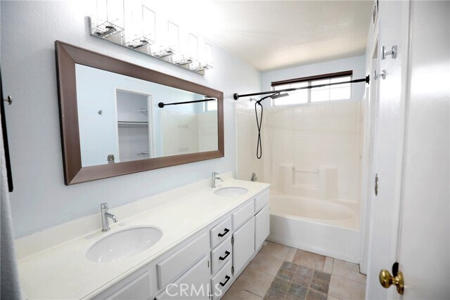 Building Photo - 40587 Geyser St