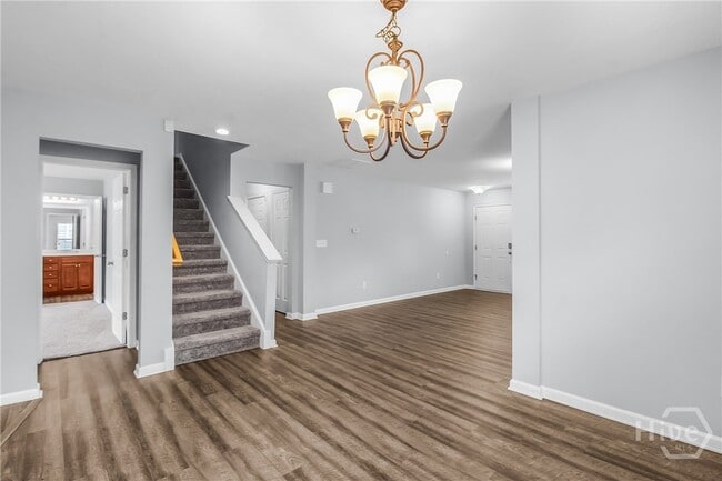 Building Photo - 307 Grasslands Dr