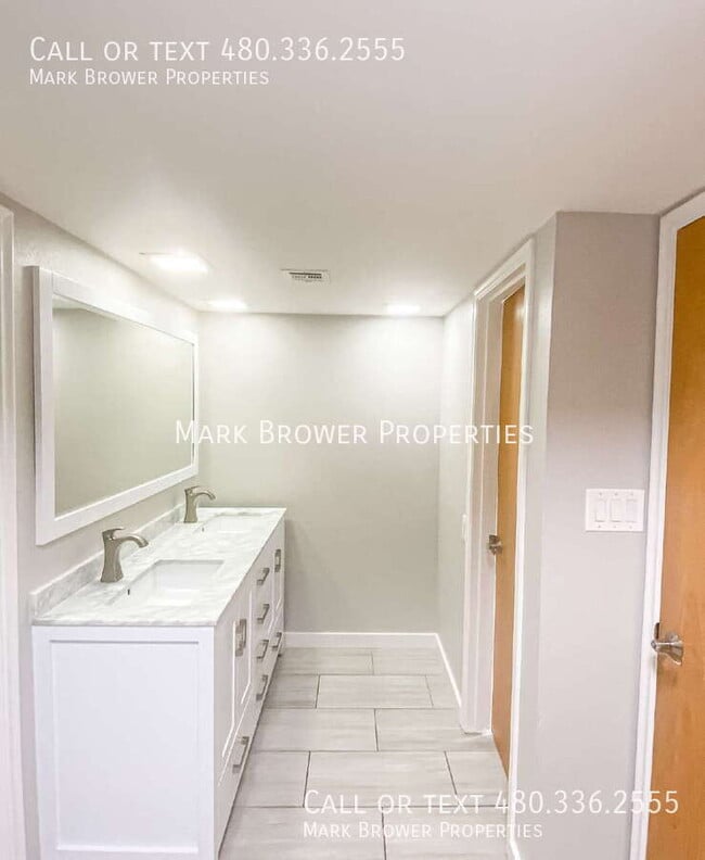 Building Photo - 7710 E Monte Vista Rd