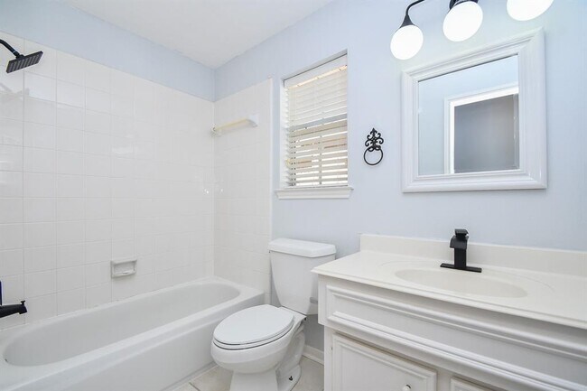 Building Photo - 23210 Greenrush Dr