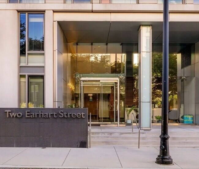 Primary Photo - 2 Earhart St