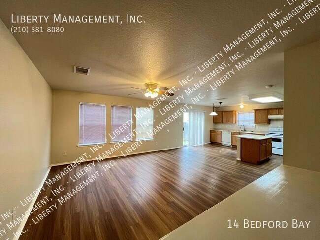 Building Photo - 4 bedroom with a Study