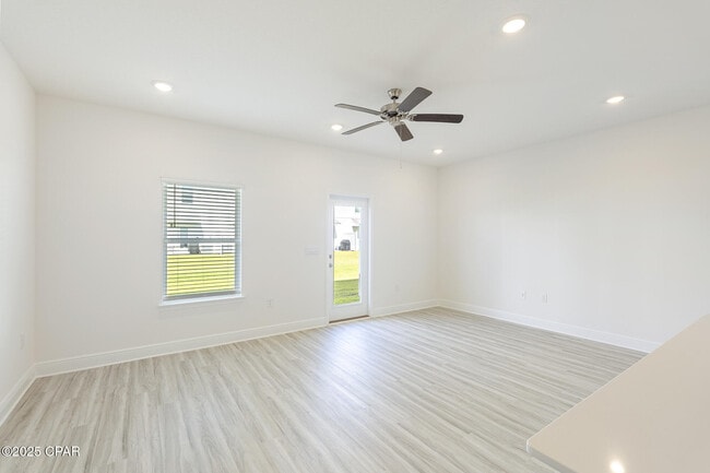 Building Photo - 167 Ellery Ln